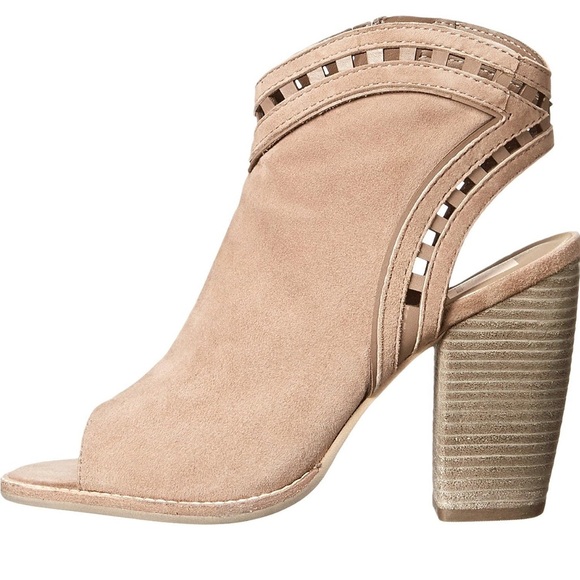 NIB Dolce Vita Suede Leather Cutout Ankle Booties - Picture 2 of 11